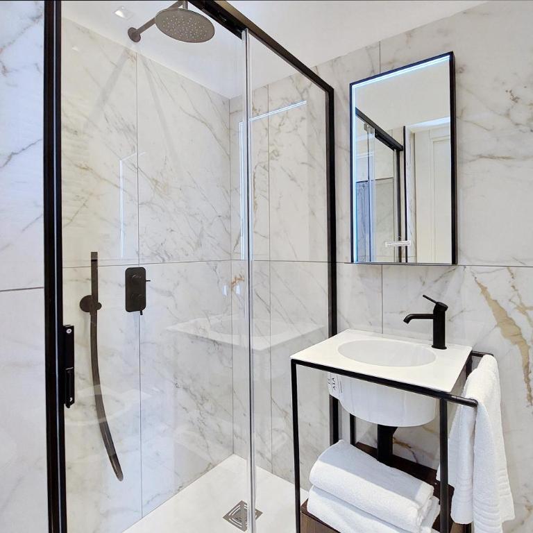Youroom - Coppelle - Deluxe Room - 7
