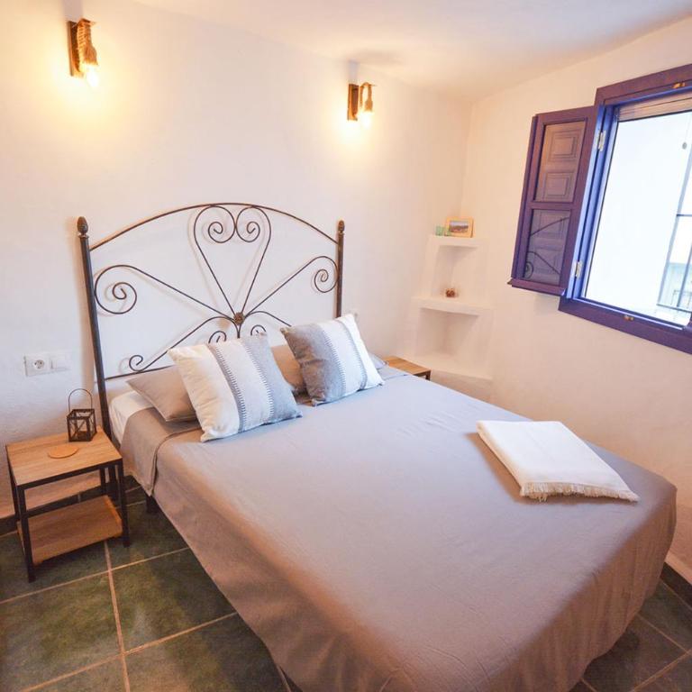 Casa Rosario, Frigiliana Large Historic Townhouse with Amazing Roof terrace HansOnHoliday Rentals - Casa de 3 dormitorios - 38