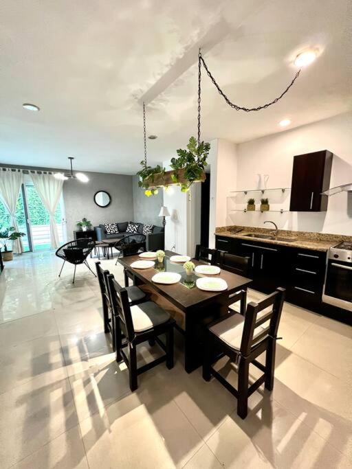 Departamento en el centro de Playa del Carmen 8 minutos caminando a la playa. - Two-Bedroom Apartment - 14
