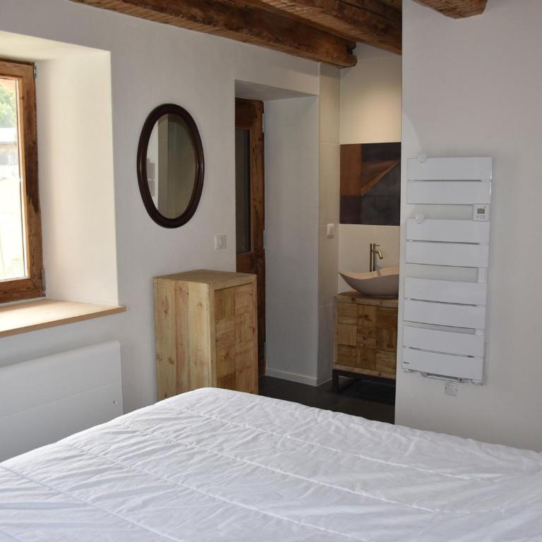 Charmante Maison de Village Rénovée - Près de Pralognan-La-Vanoise, 10 Pers, 3 Niveaux, Balcon Sud - FR-1-464-203 - Chalet - 3
