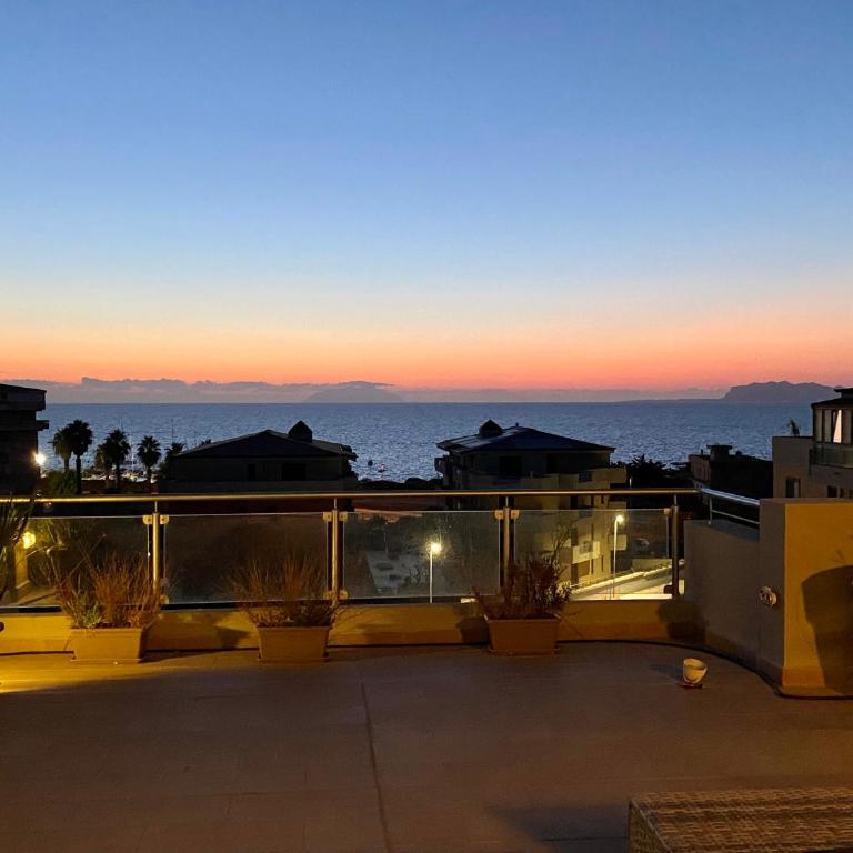 Penthouse Le Isole - Appartamento con 2 Camere da Letto - 19