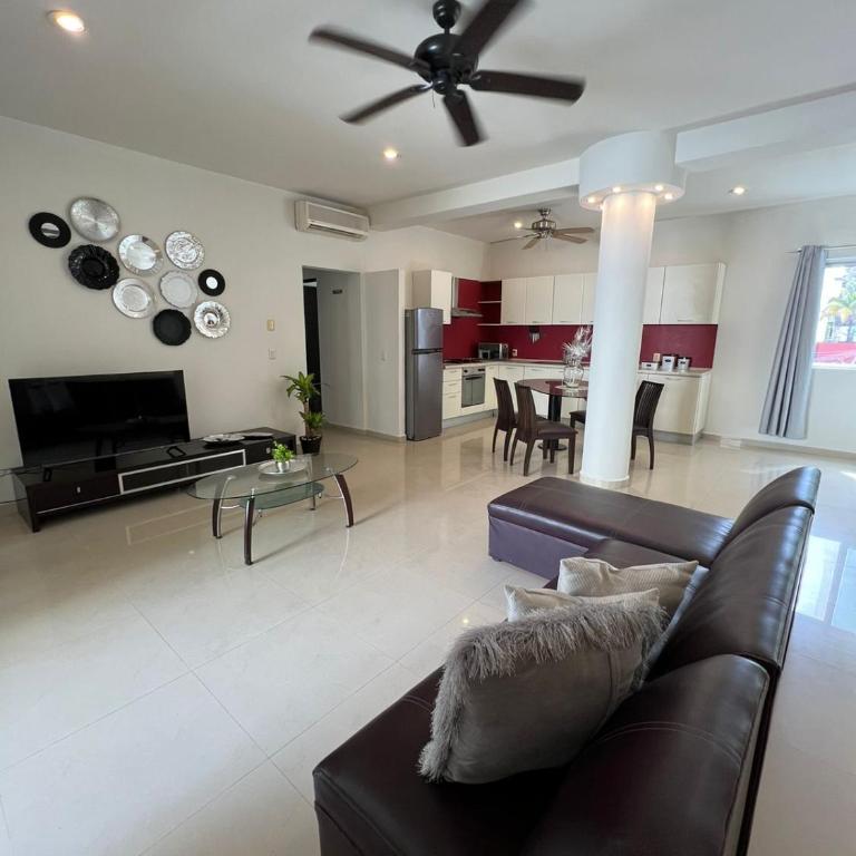 Espacioso departamento a unos metros de Playa mamitas y de la famosa 5ta av - Apartamento de 2 dormitorios - 16