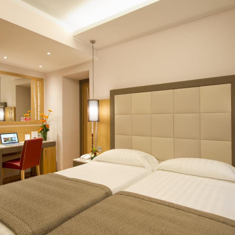 Hotel Giolli Nazionale - Camera Standard Matrimoniale/Doppia con Letti Singoli - 18