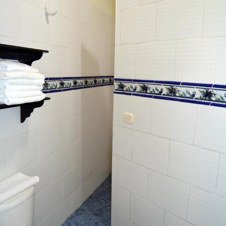 Finca Azulinas - Habitación Familiar con baño privado - 13