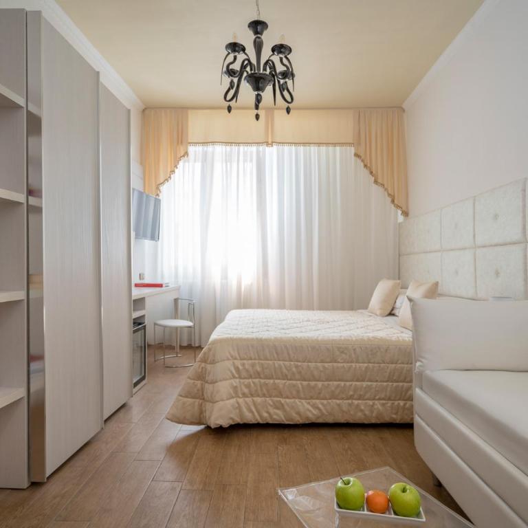 Hotel Re Enzo - Camera Matrimoniale Deluxe - 1