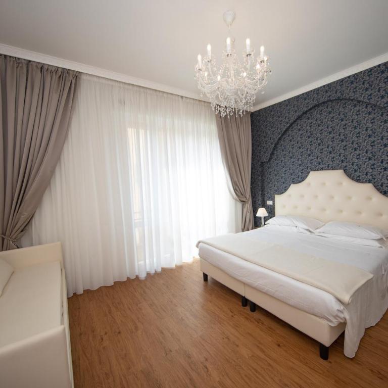 Hotel Re Enzo - Camera Familiare Superior - Dependance - 1