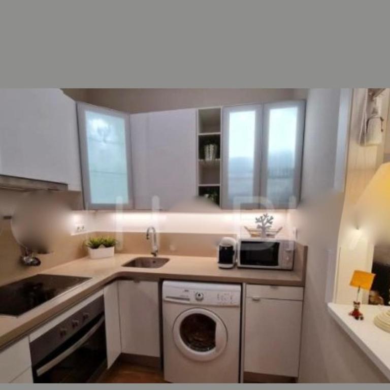 Cozy LUXURY apartments*****. The city center - One-Bedroom Apartment - 13