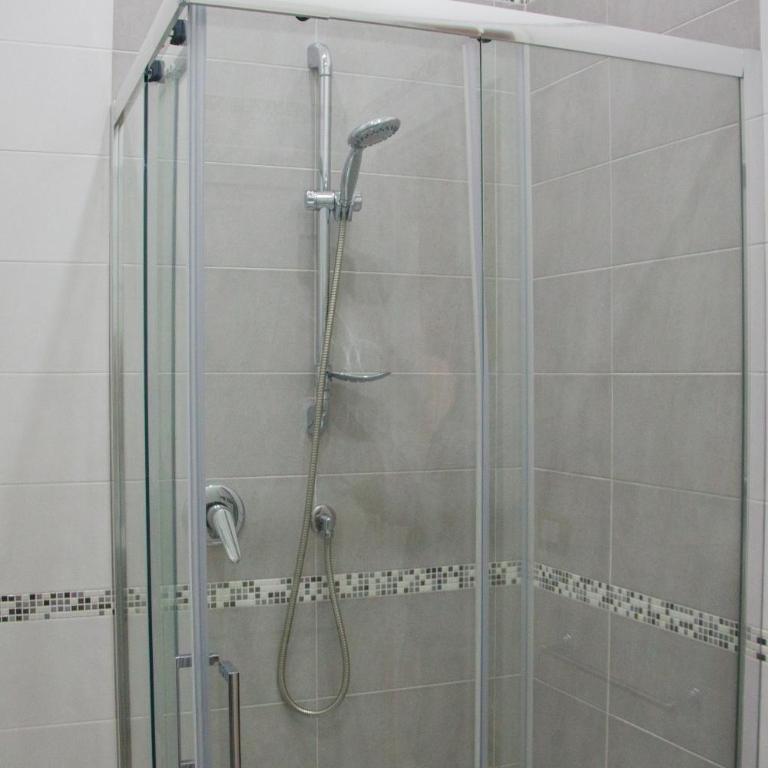 Donna Laura Suite - Camera Matrimoniale con Bagno Privato Esterno - 8