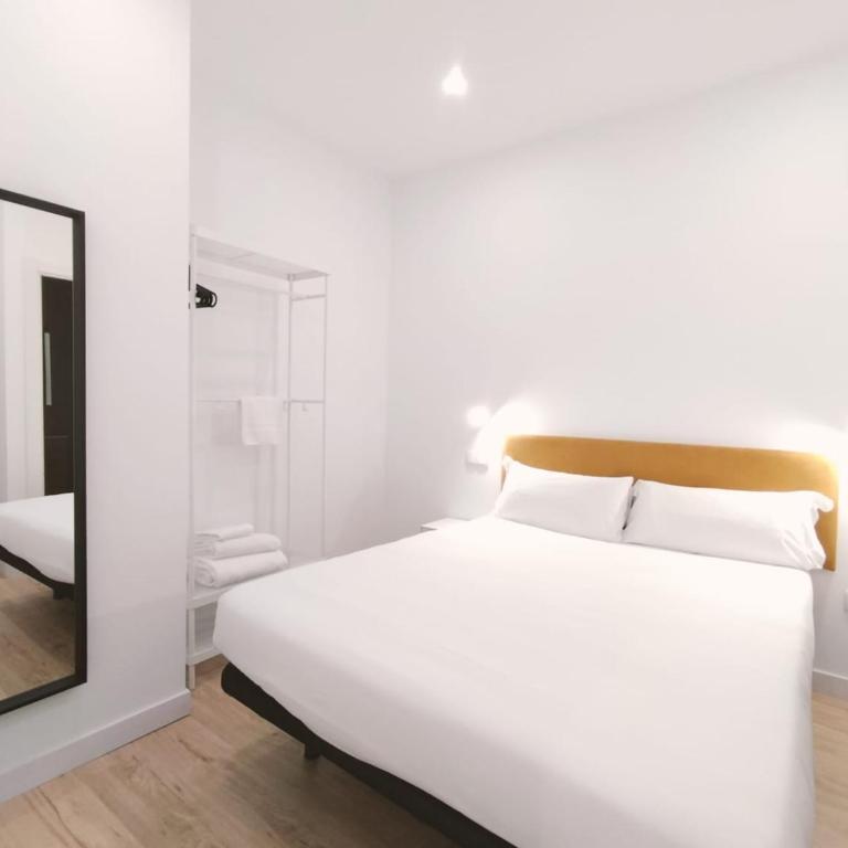 Apartamentos La Brava by gaiarooms - Estudio - 22