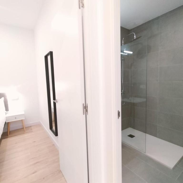 Apartamentos La Brava by gaiarooms - Estudio - 34