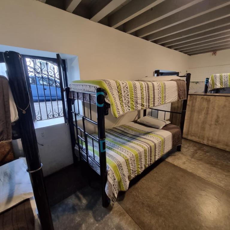 Metro Hostal Boutique - Cama individual en dormitorio compartido de 10 camas - 2