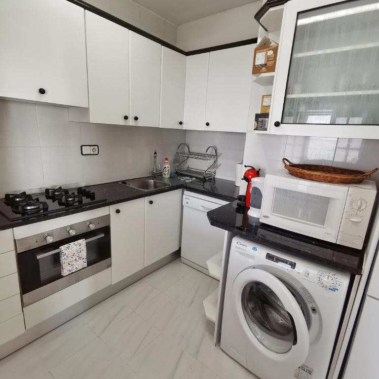 Spacious seafront apartment - Apartamento de 3 dormitorios - 12