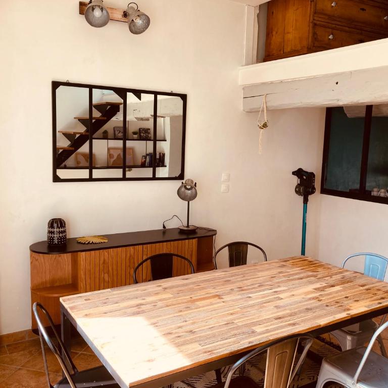 Maison en pierre de70 m2 au cœur d’un hameau - Maison 2 Chambres - 2