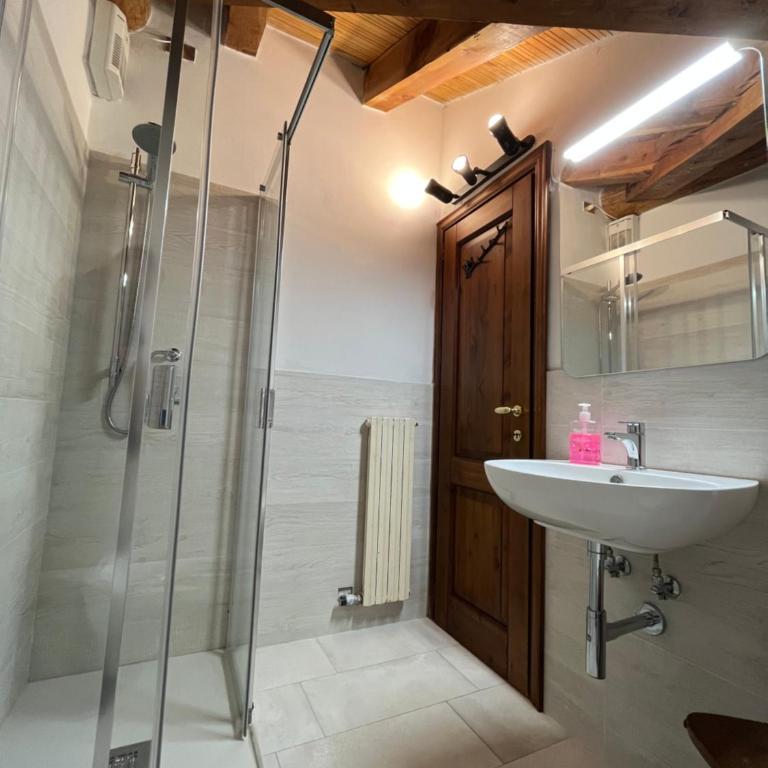 Chalet Blanc "La Mansarda" - Apartment mit 2 Schlafzimmern - 10