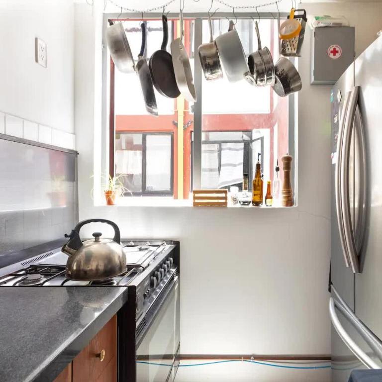 Unique & Comfy with AC near Mercado Medellin - Apartamento - 14