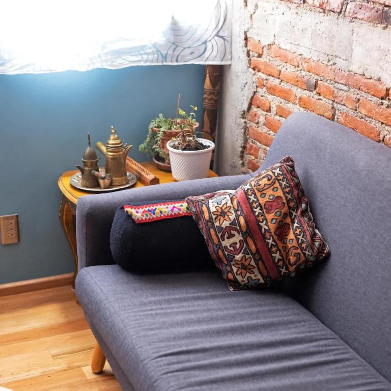 Unique & Comfy with AC near Mercado Medellin - Apartamento - 7