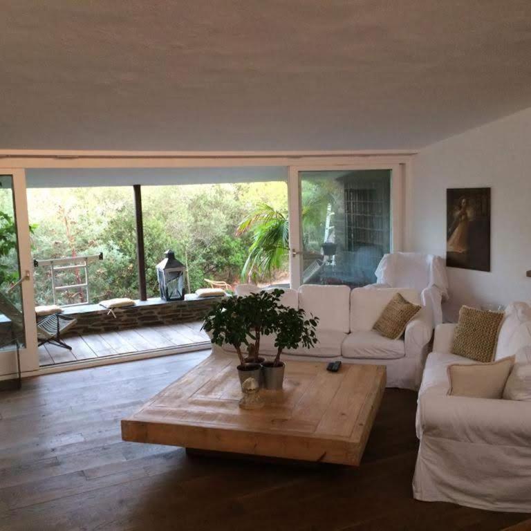 Isla Privada en Cadaqués de ensueño con 11 habitaciones dobles con baño privado y piscina - Villa - 62