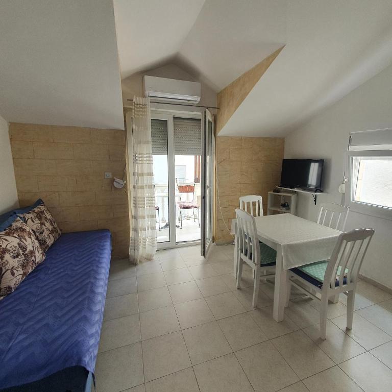 Lovely one bedroom apartment in heart of Budva - Apartman sa 1 Spavaćom Sobom - 1