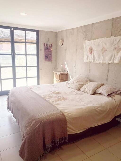Moderna casa en las Paredes a 1 km del aeropuerto - Three-Bedroom House - 12