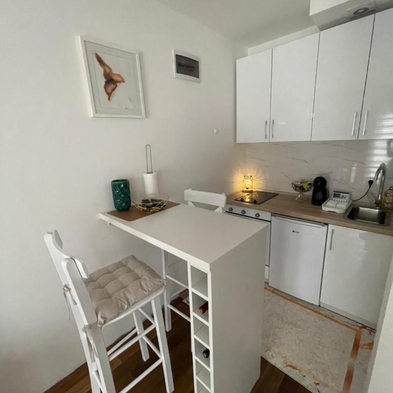 Apartman 5 Vrnjačka Banja - One-Bedroom Apartment - 3
