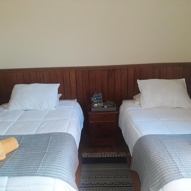 Riverline lodge - Twin Room with Private Bathroom - 2