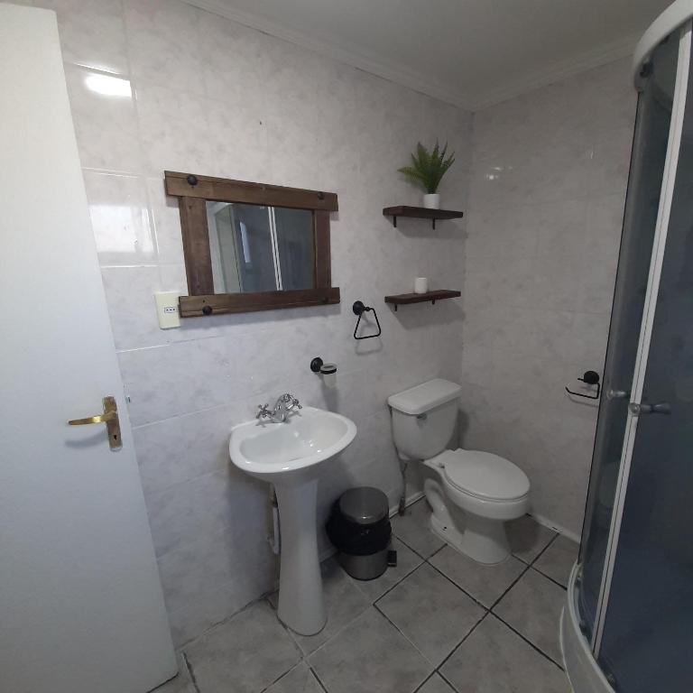 Riverline lodge - Twin Room with Private Bathroom - 3