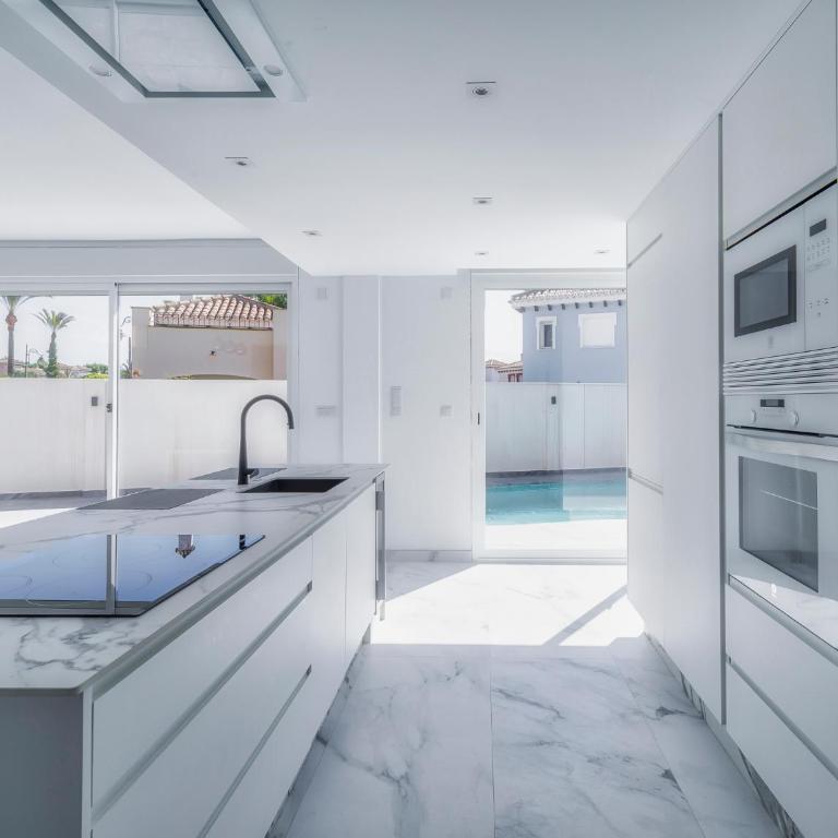 Villa Fresno with Private Pool on gated 5* Mar Menor Golf Resort - 3 Bed/3 shower/WC - Villa de 3 dormitorios - 10