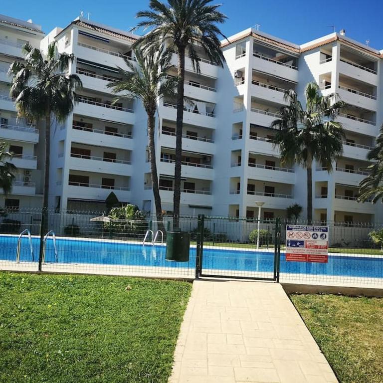 Casa en urb. con la piscina más GRANDE de Jávea. - Apartamento con vistas a la piscina - 39