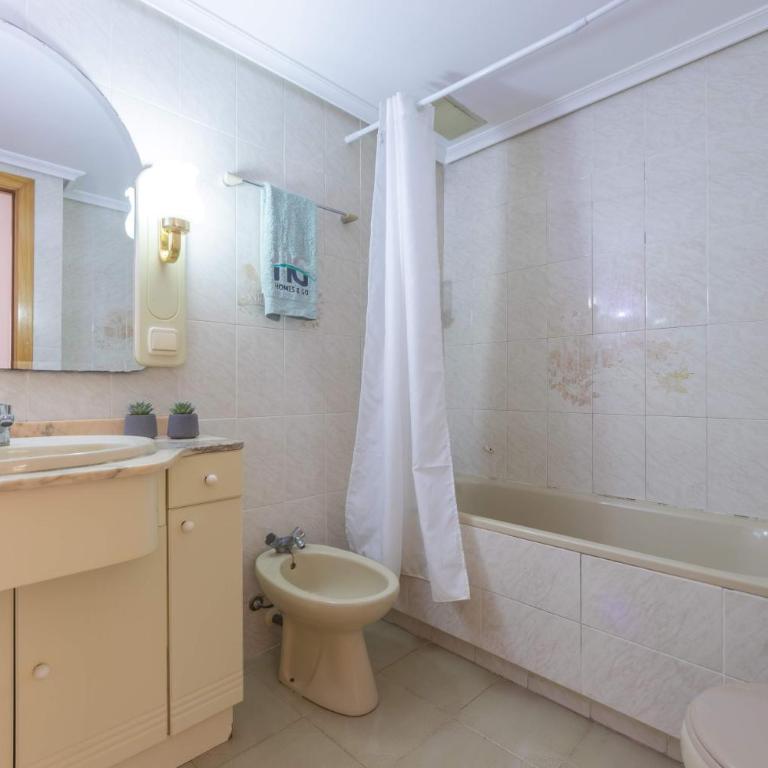 Apartamento con piscina a 250m de la playa - One-Bedroom Apartment - 11
