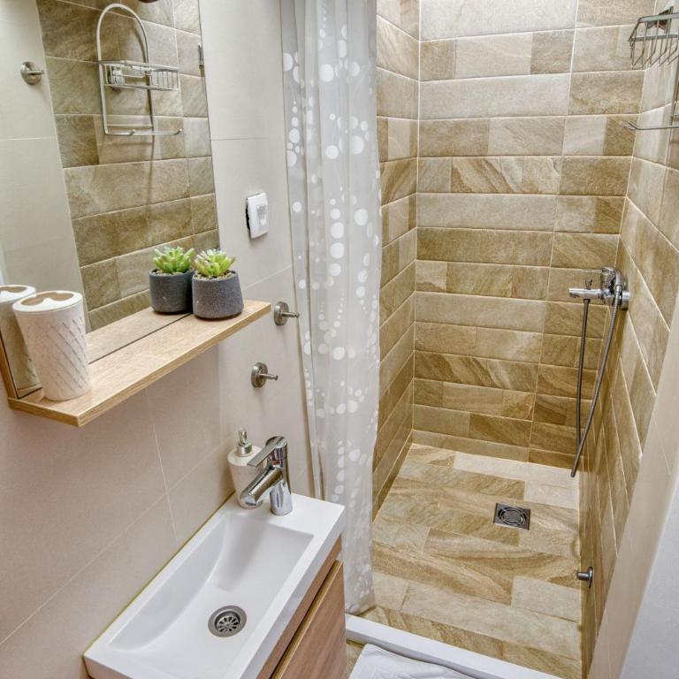 Baka Zlata Apartments - Studio s Pogledom na Vrt - 1