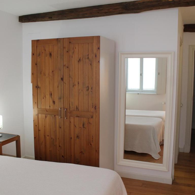 Pensión con Encanto San Martiño Pinario - Habitación Doble con baño privado - 4