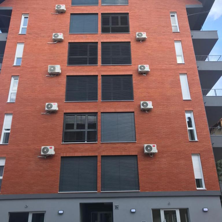 Apartman Tara Jagodina, ima free parking u garazi - Apartman sa 2 Spavaće Sobe i Terasom - 3