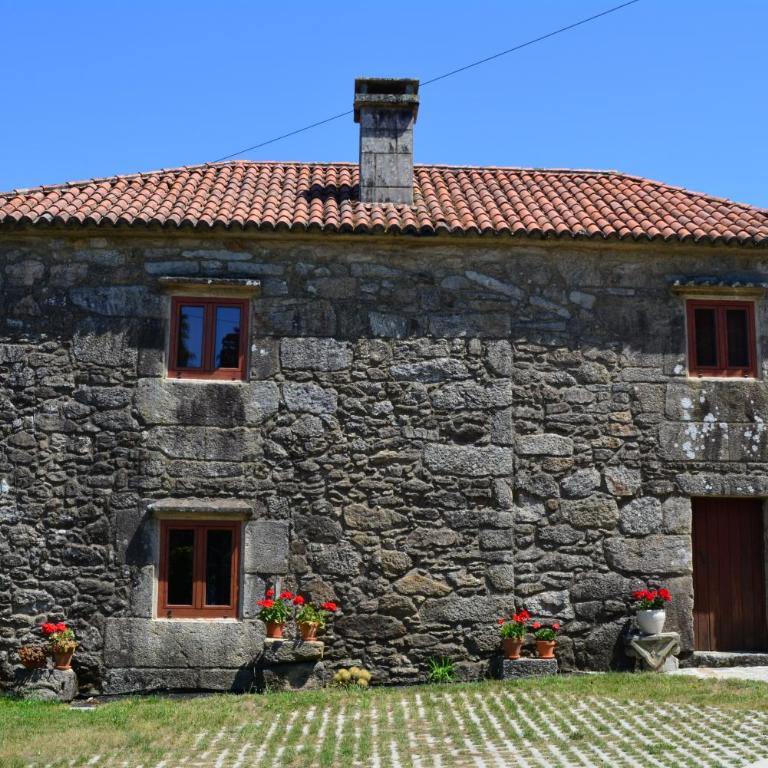 CASA DO SANTO - Three-Bedroom House - 7