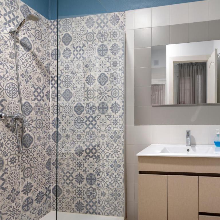 A 20 Metros De La MEZQUITA CATEDRAL ,APARTAMENTOS TURISTICO CESPEDES 5 - Two-Bedroom Holiday Home - 21