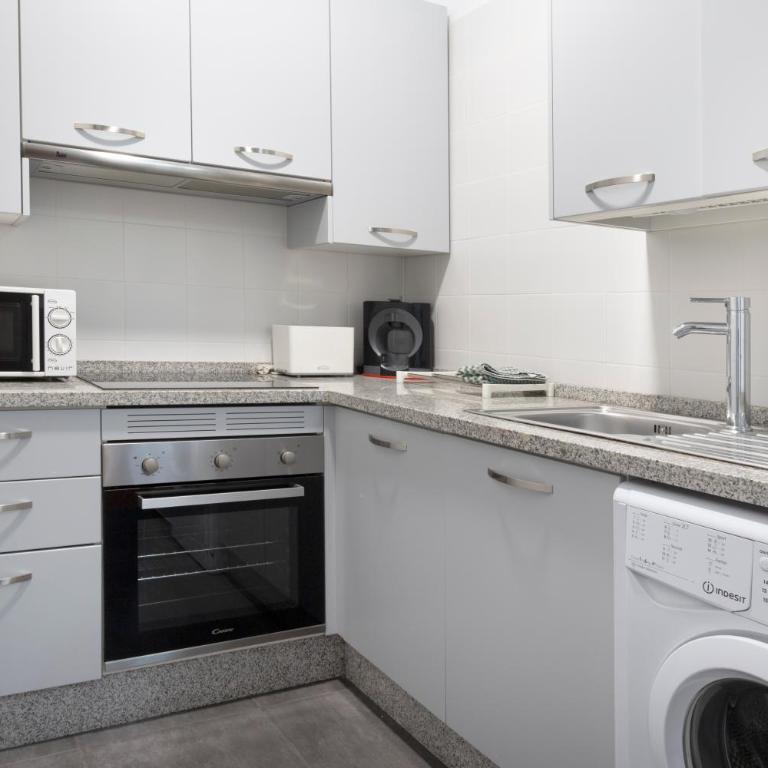 A 20 Metros De La MEZQUITA CATEDRAL ,APARTAMENTOS TURISTICO CESPEDES 5 - Two-Bedroom Holiday Home - 28