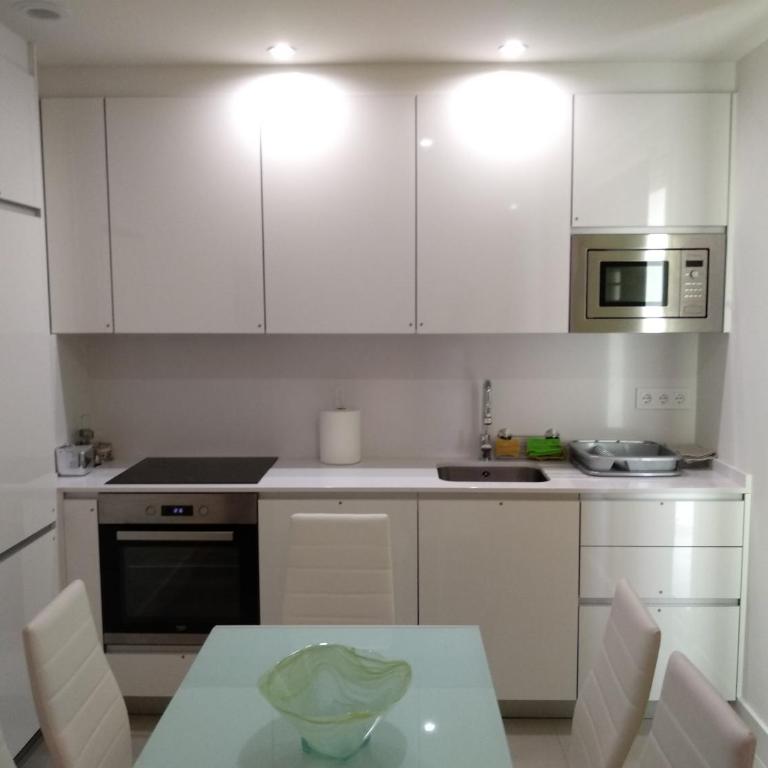Apartamento en primera línea (Mejor clima de Europa). - Apartamento de 2 dormitorios - 12