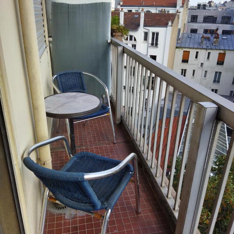Paris 2 pièces rénové - Appartement 1 Chambre - 25