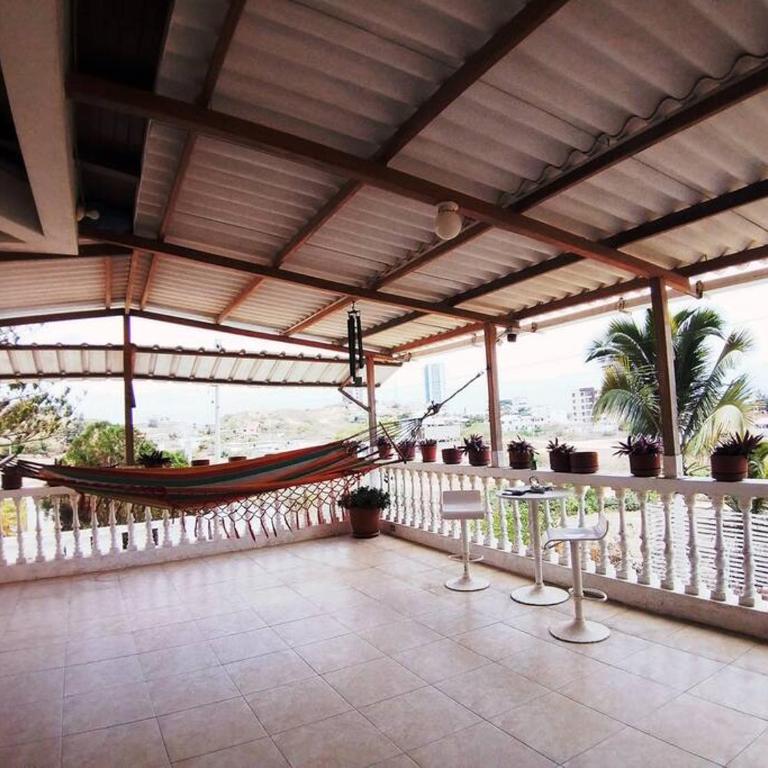 Casa de la colina - Three-Bedroom House - 32