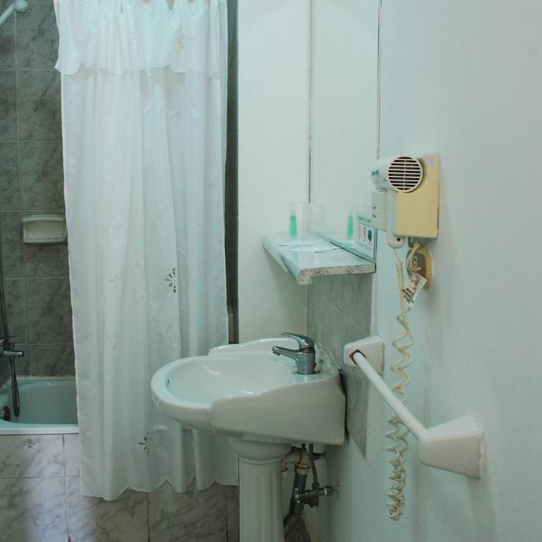Hotel Americano - Habitación Doble Estándar - 2 camas - 5