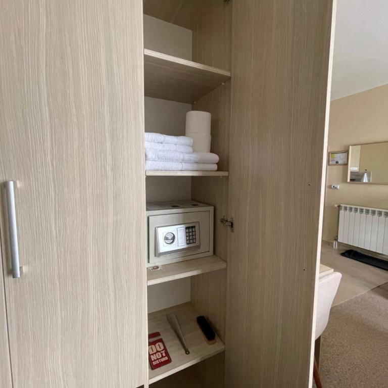 Vila Lucky Kop & Restoran - Studio Apartment - 7