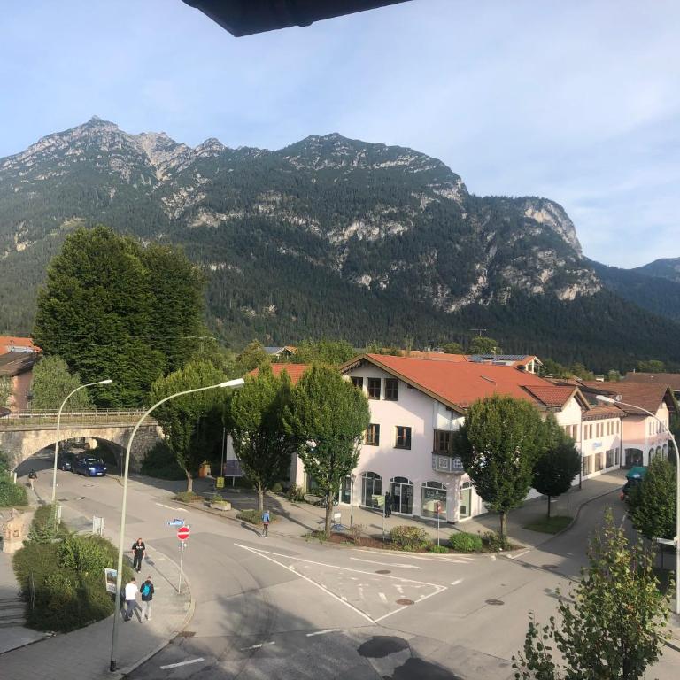 Hotel Roter Hahn - Bed & Breakfast - Kleines Doppelzimmer Alpspitze - 5