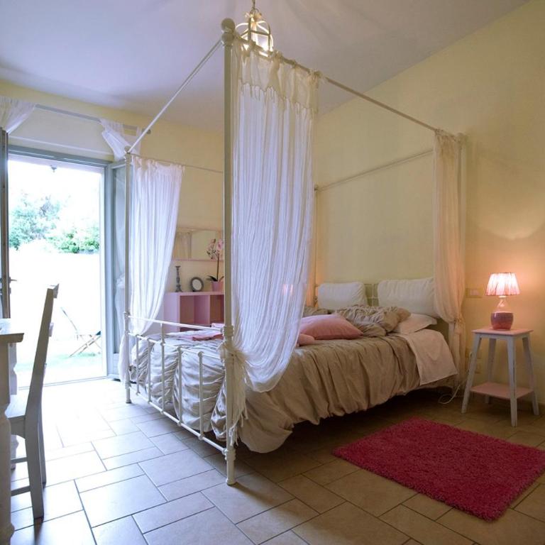Homelink Poggibonsi - Sogno D'oro - Camera Matrimoniale con Vista Giardino - 1