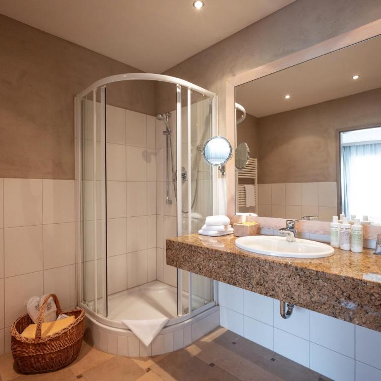 Familienparadies Sporthotel Achensee - FAMILIES ONLY - Familiensuite Dagobert - 1
