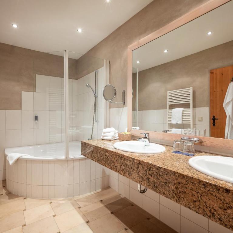 Familienparadies Sporthotel Achensee - FAMILIES ONLY - Familiensuite Dagobert - 7