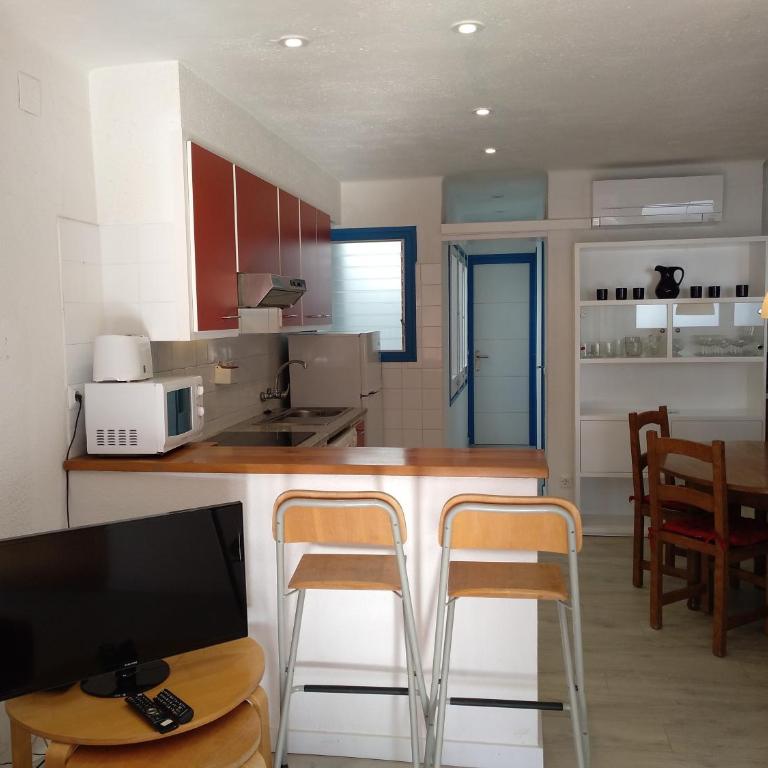 L'Estartit, àtic amb terrassa primera línia - Two-Bedroom Apartment - 10