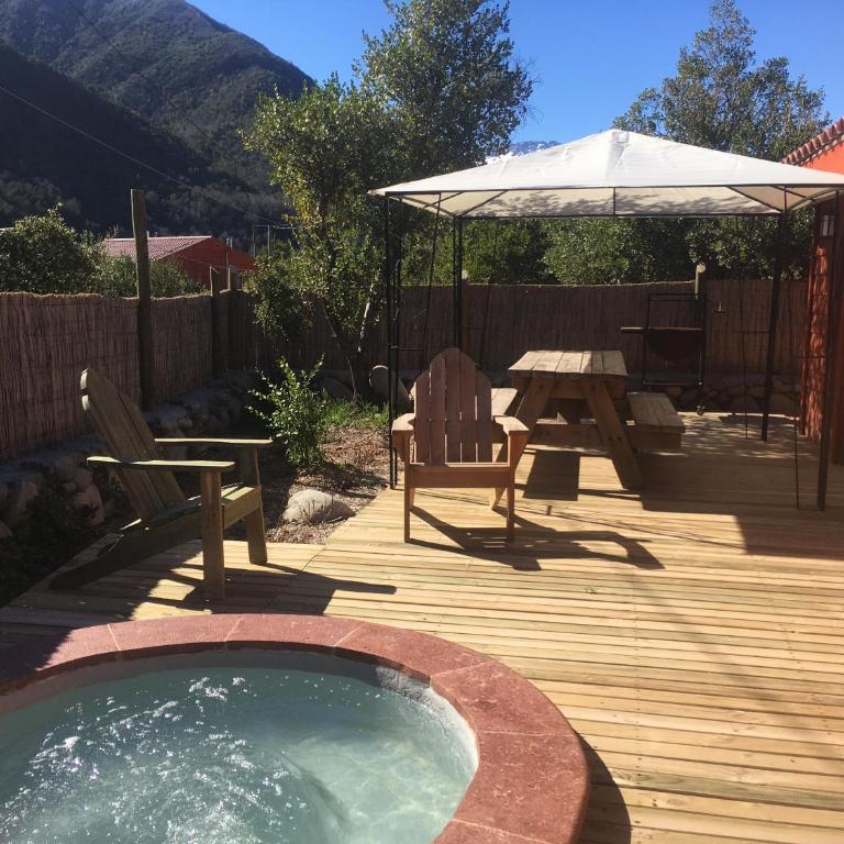 Los Quenes River Lodge - Deluxe Queen Room - 6
