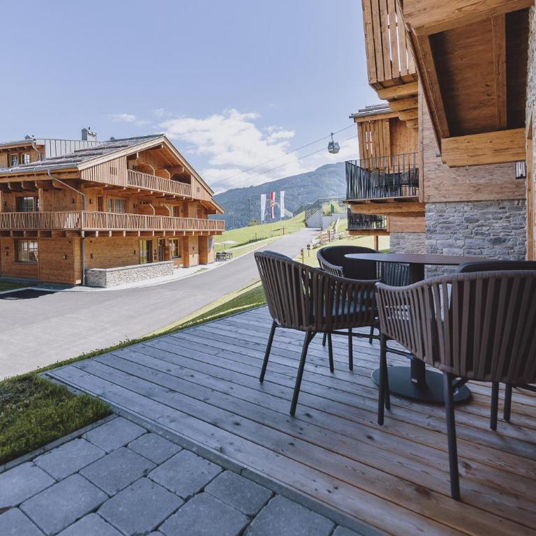 Premium Chalets by ZAGLGUT, Zell am See-Kaprun - Wellness & Infinity Pool, Air Conditioning, Panoramic Views & Summer Card Included - Chalet mit 2 Schlafzimmern, Sauna und Badewanne - 8