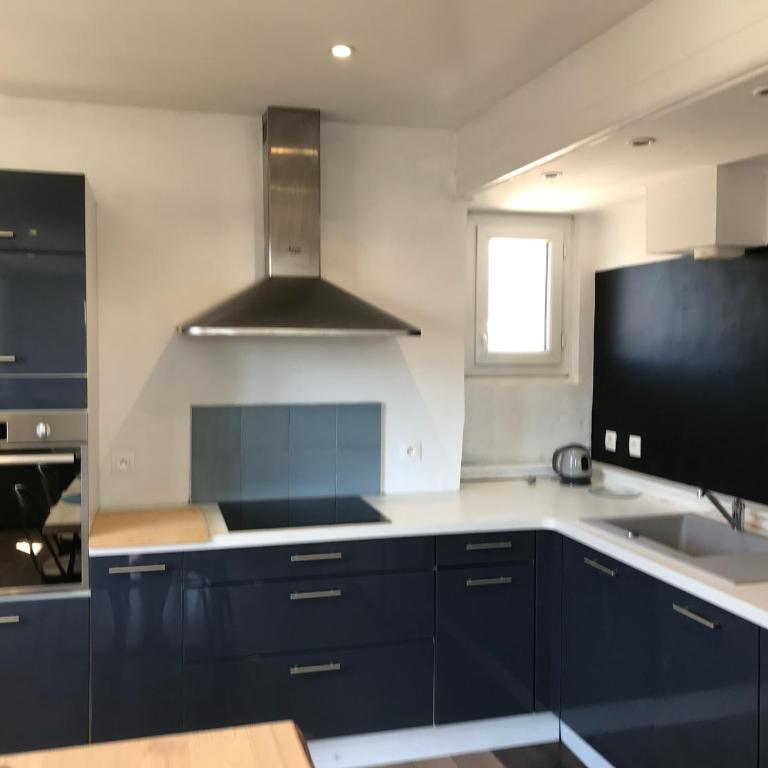 Un petit bout de rêve, balcon, parking & proche centre - One-Bedroom Apartment - 4