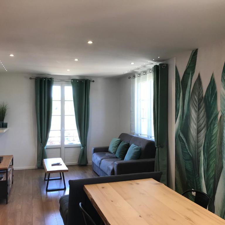 Un petit bout de rêve, balcon, parking & proche centre - One-Bedroom Apartment - 24