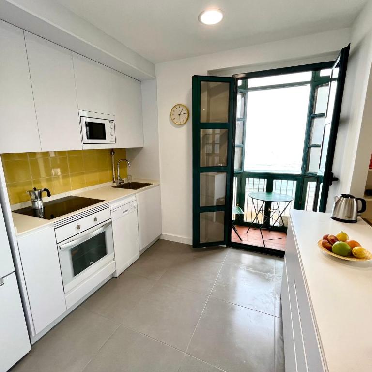 Ático primera línea Playa de San Lorenzo - Apartamento con vistas al mar - 4